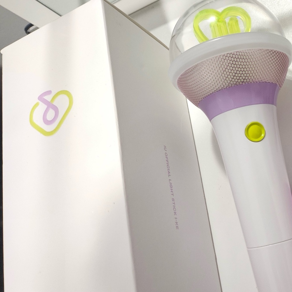 IU I-KE Light Stick V3